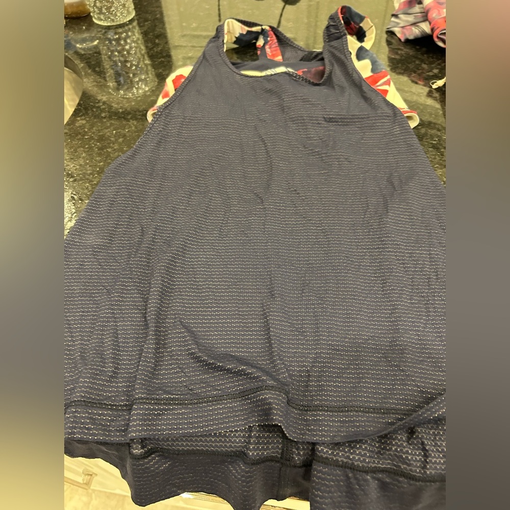 Lululemon tank with bra